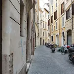 Rental in Rome Leutari Suite
